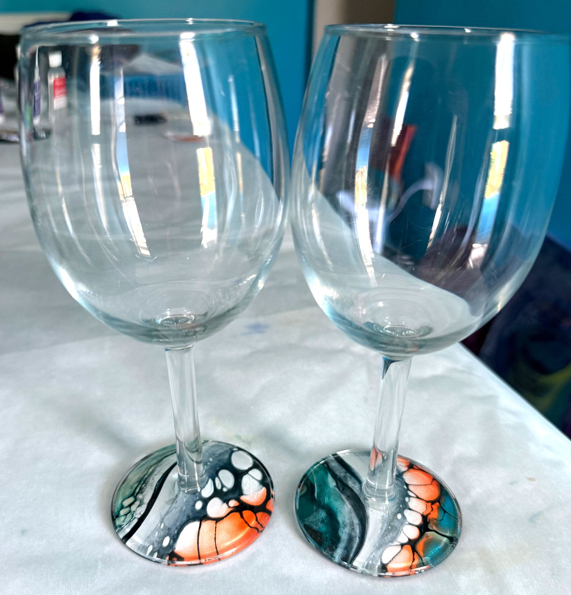 2 Red Wine Glasses
